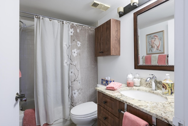 7626 Tahiti Ln Unit 104, Lake Worth, FL 33467 - full bath with vanity and shower / bathtub combination with curtain