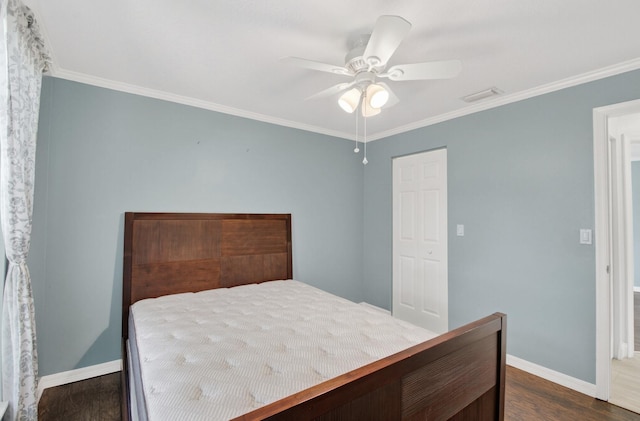 8182 Duomo Cir, Boynton Beach, FL 33472 - bedroom with dark wood-style floors, ornamental molding, and a ceiling fan