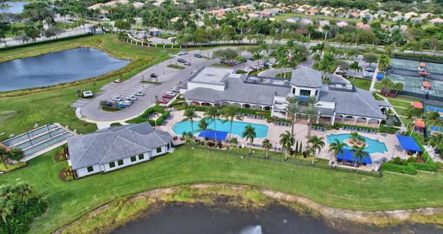 8182 Duomo Cir, Boynton Beach, FL 33472 - view of property location with a pool area and a large body of water