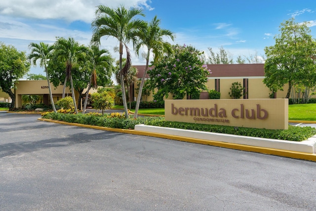 5961 NW 61st Ave Unit 203, Tamarac, FL 33319 - view of community sign