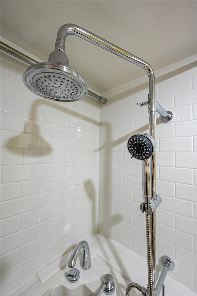 14 Plantation Dr Unit 105, Vero Beach, FL 32966 - bathroom view of a tile shower