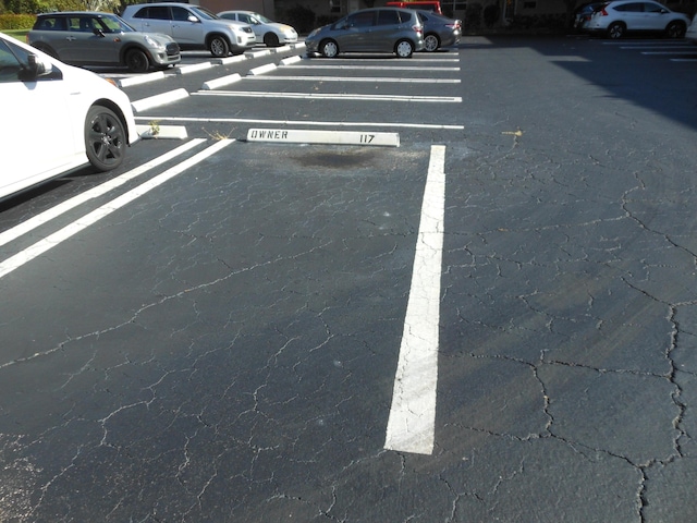 2515 NE 1st Ct Unit 117, Boynton Beach, FL 33435 - view of uncovered parking lot