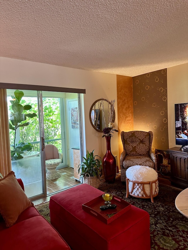 1957 SW Palm City Rd Unit B, Stuart, FL 34994 - living area with a textured ceiling