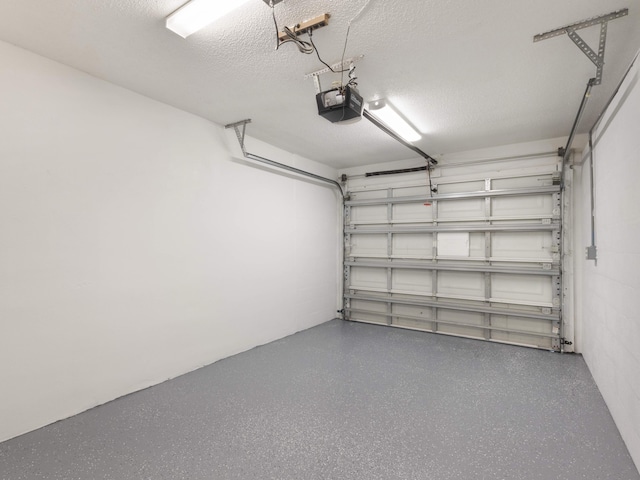 625 SW 21st Cir, Boynton Beach, FL 33426 - garage with a garage door opener