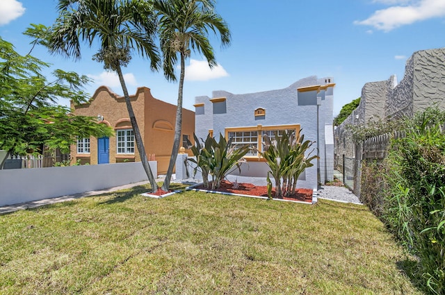 511 S K St, Lake Worth Beach, FL 33460 - view of front facade featuring stucco siding