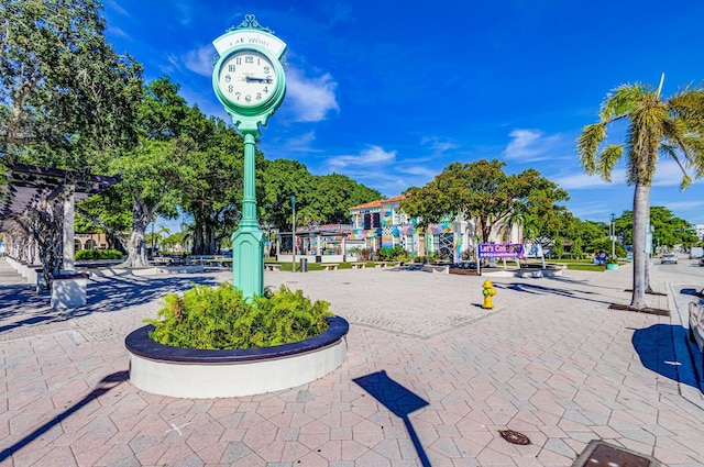 511 S K St, Lake Worth Beach, FL 33460 - surrounding community
