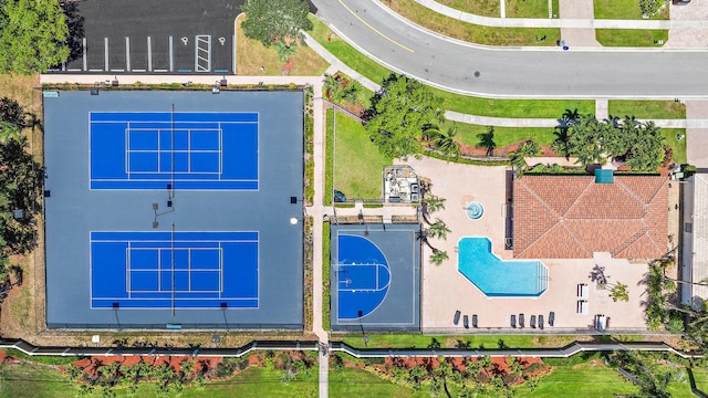 7727 Colony Lake Dr, Boynton Beach, FL 33436 - drone / aerial view of a pool