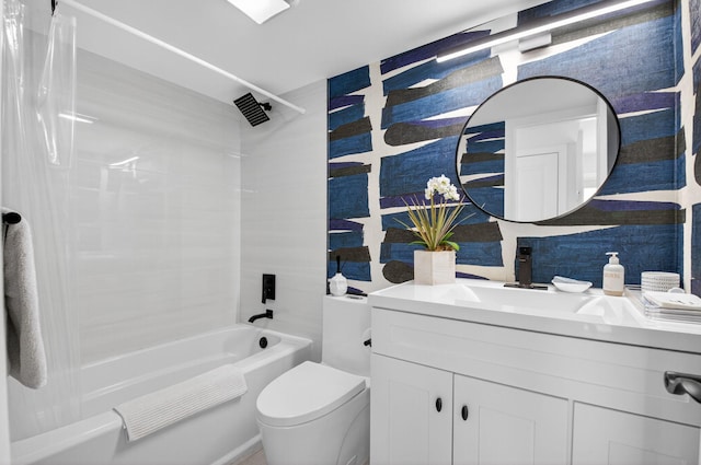 930 Dogwood Dr Unit 358, Delray Beach, FL 33483 - bathroom with shower / bath combination with curtain and vanity