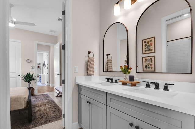 9109 Balsamo Dr, Palm Beach Gardens, FL 33412 - full bath featuring double vanity and a ceiling fan