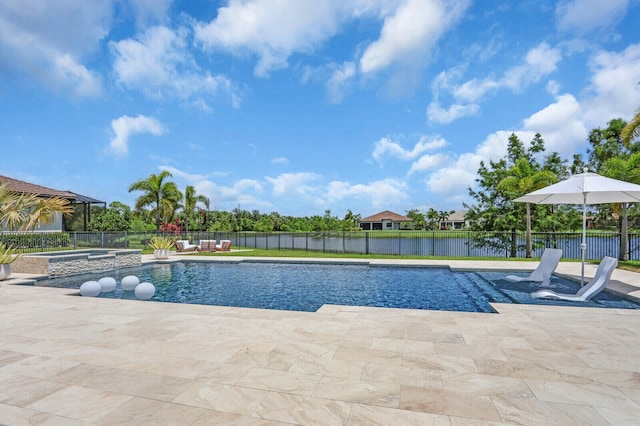 9109 Balsamo Dr, Palm Beach Gardens, FL 33412 - view of swimming pool with a patio area, a fenced backyard, and a pool with connected hot tub