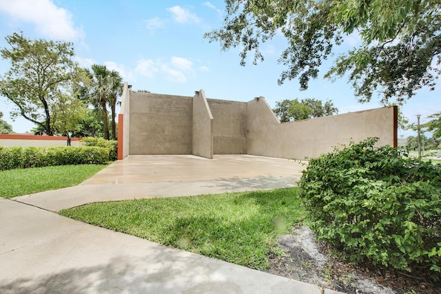 1102 Republic Ct, Deerfield Beach, FL 33442 - view of yard