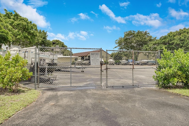 1102 Republic Ct, Deerfield Beach, FL 33442 - view of gate