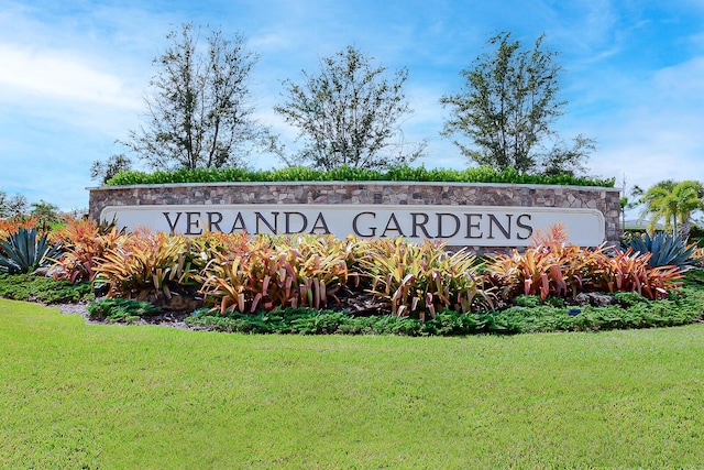 649 SE Monteiro Dr, Port Saint Lucie, FL 34984 - community sign with a yard