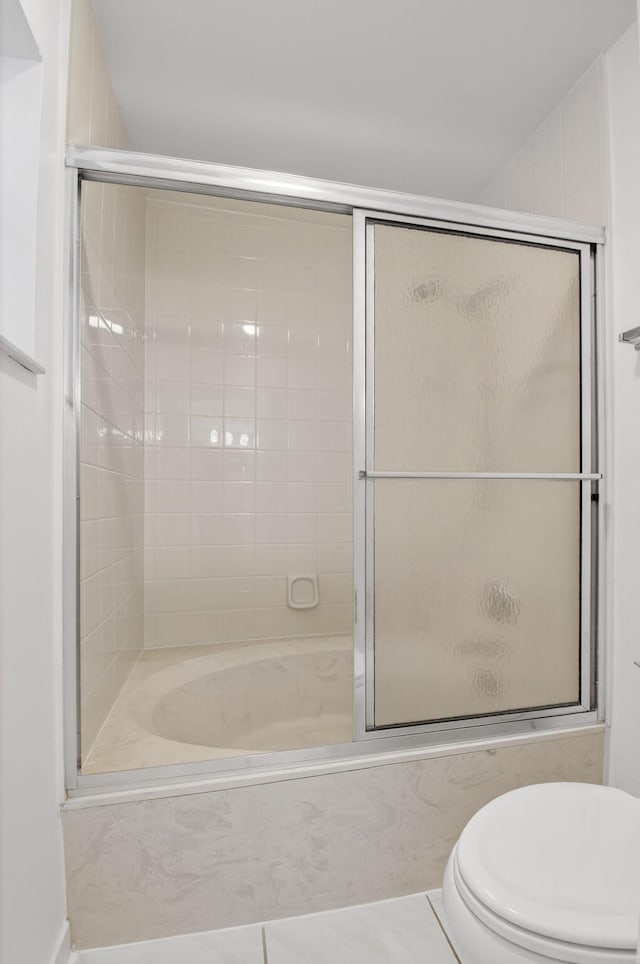 5791 Spindle Palm Ct Unit D, Delray Beach, FL 33484 - bathroom featuring shower / bath combination with glass door
