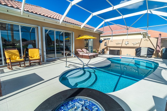 11355 SW Rockingham Dr, Port Saint Lucie, FL 34987 - outdoor pool with a patio and glass enclosure