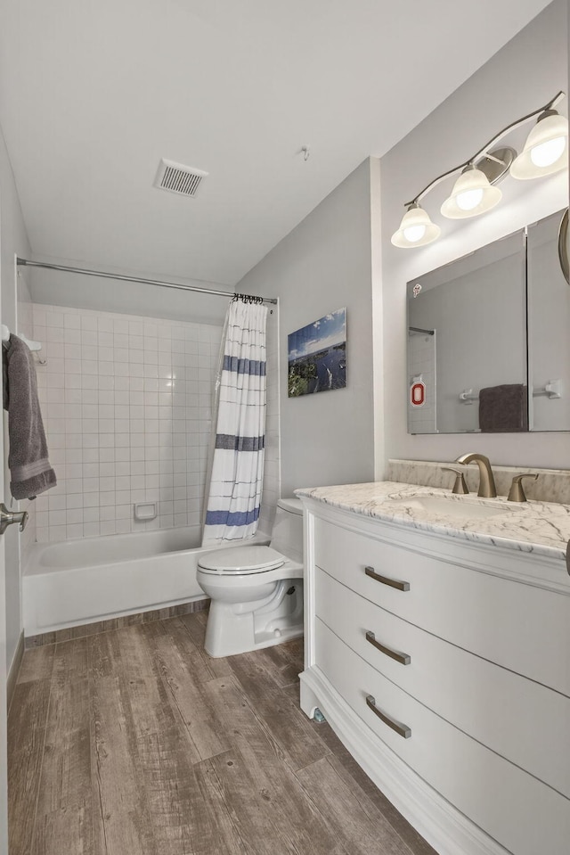 6093 Lucerne St, Jupiter, FL 33458 - bathroom featuring wood finished floors, shower / bath combination with curtain, and vanity
