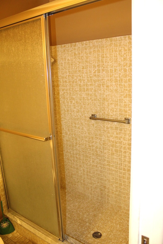 455 High Point Blvd Unit D, Delray Beach, FL 33445 - bathroom with a stall shower