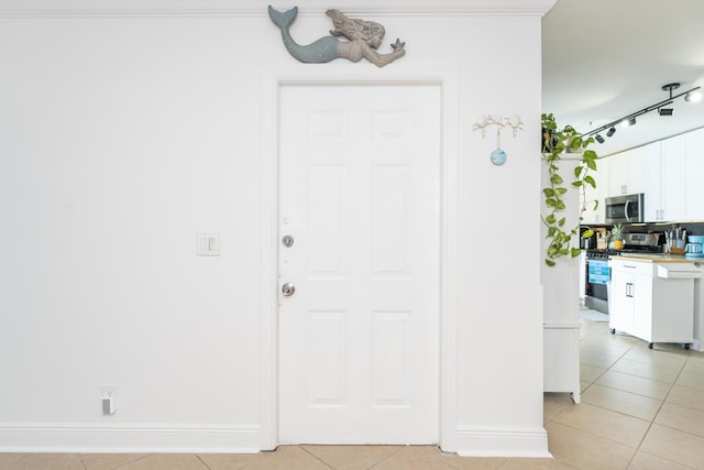 2140 White Pine Cir Unit A, Greenacres, FL 33415 - entryway featuring light tile patterned floors