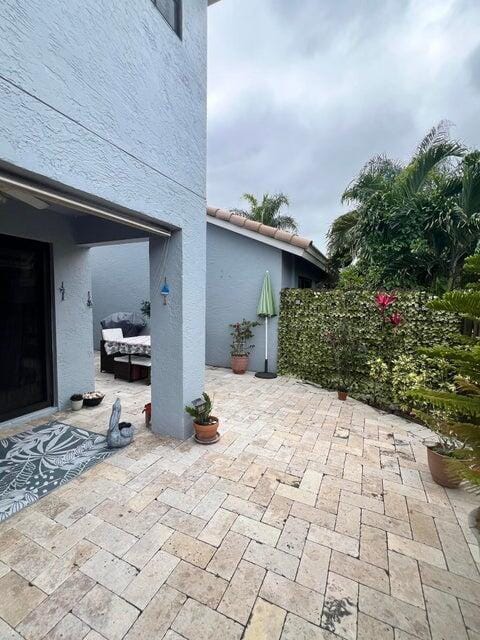 9815 Watermill Cir Unit B, Boynton Beach, FL 33437 - view of patio / terrace