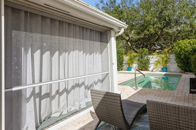 10 Hampton Ct, Palm Beach Gardens, FL 33418 - view of swimming pool with a patio area and a fenced backyard