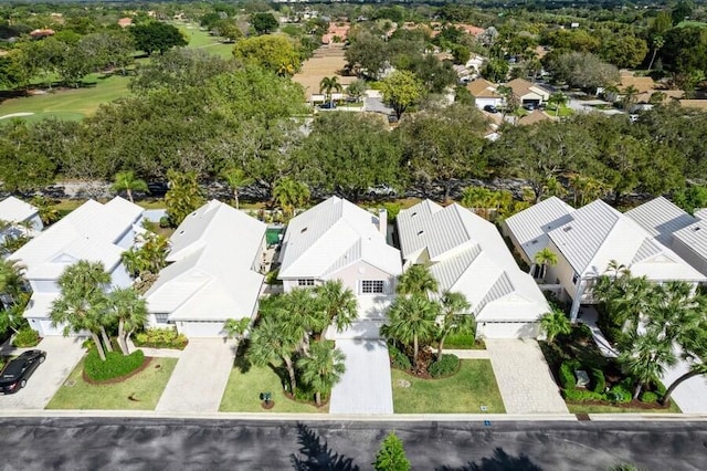 10 Hampton Ct, Palm Beach Gardens, FL 33418 - aerial perspective of suburban area