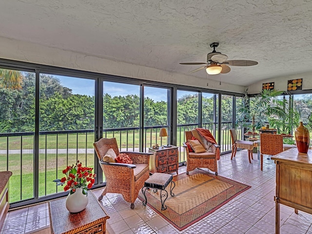 9199 Pecky Cypress Ln Unit 7H, Boca Raton, FL 33428 - sunroom featuring ceiling fan and vaulted ceiling