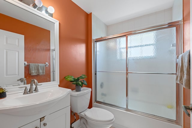 5160 Sabal Gardens Ln Unit 1, Boca Raton, FL 33487 - full bath featuring vanity and enclosed tub / shower combo