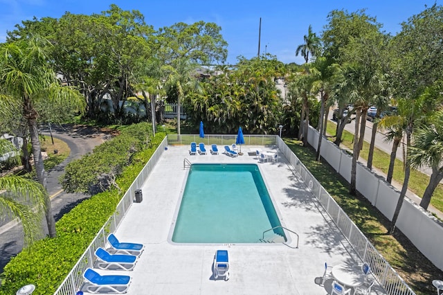 5160 Sabal Gardens Ln Unit 1, Boca Raton, FL 33487 - community pool with view of scattered trees