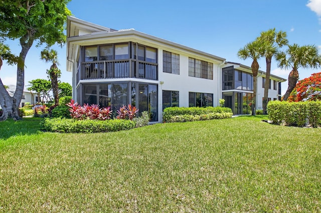 15822 Loch Maree Ln Unit 3203, Delray Beach, FL 33446 - back of property featuring a lawn