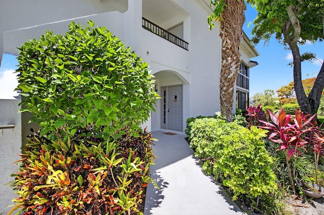 15822 Loch Maree Ln Unit 3203, Delray Beach, FL 33446 - doorway to property featuring stucco siding