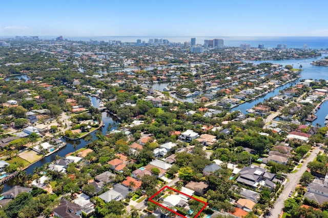 1116 SE 11th St, Fort Lauderdale, FL 33316 - aerial view of property's location with property parcel outlined, city skyline, and a nearby body of water