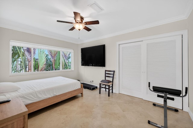 1921 W Terra Mar Dr, Lauderdale By The Sea, FL 33062 - bedroom with crown molding, a closet, and a ceiling fan