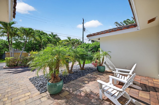 1921 W Terra Mar Dr, Lauderdale By The Sea, FL 33062 - view of patio / terrace