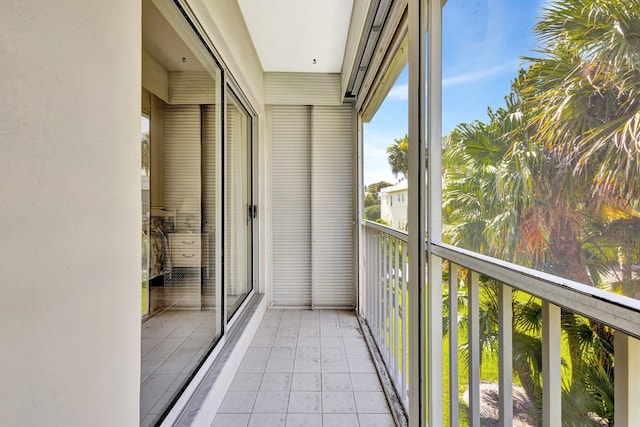 1600 SE Saint Lucie Blvd SE Unit 211, Stuart, FL 34996 - unfurnished sunroom featuring healthy amount of natural light
