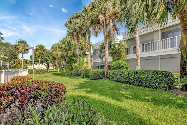 1600 SE Saint Lucie Blvd SE Unit 211, Stuart, FL 34996 - view of property's community featuring a lawn