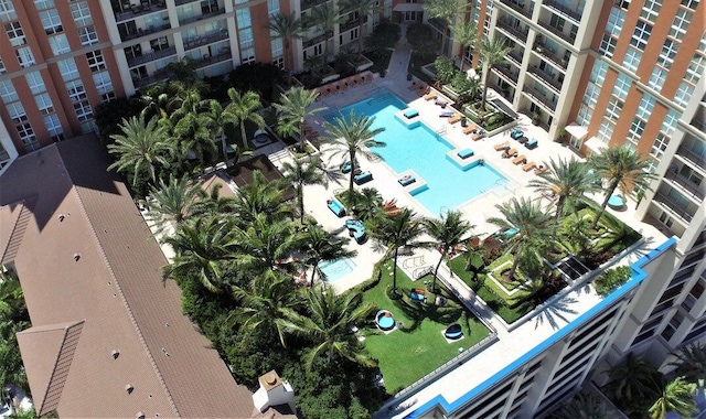 550 Okeechobee Blvd Unit 114, West Palm Beach, FL 33401 - bird's eye view of a pool