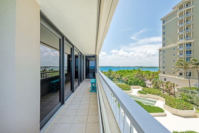 5280 N Ocean Dr Unit 3B, Singer Island, FL 33404 - balcony with a water view