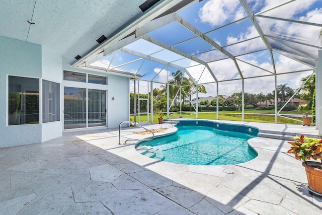 6025 Fountain Palm Dr, Jupiter, FL 33458 - outdoor pool with a patio area and a lanai