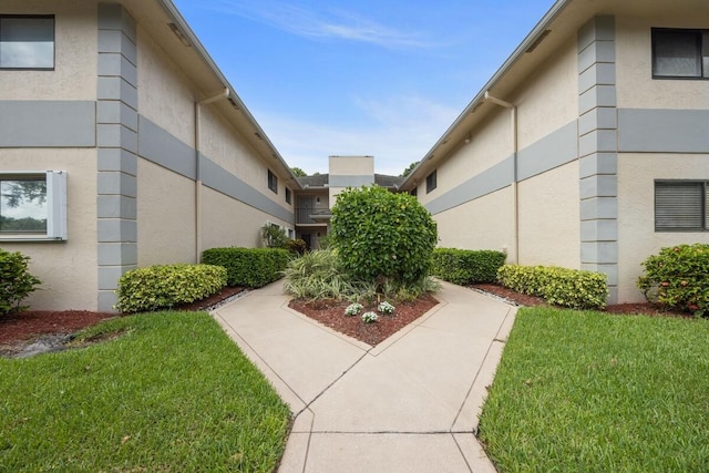 15378 Lakes Of Delray Blvd Unit 15, Delray Beach, FL 33484 - view of property's community featuring a yard