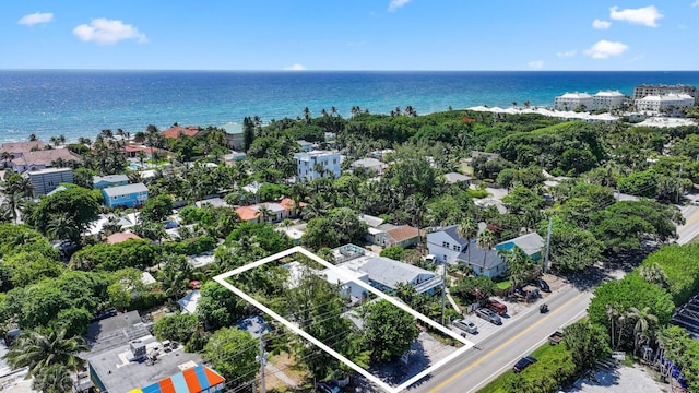 4621 N Ocean Blvd, Boynton Beach, FL 33435 - aerial view of residential area with property parcel outlined and a large body of water