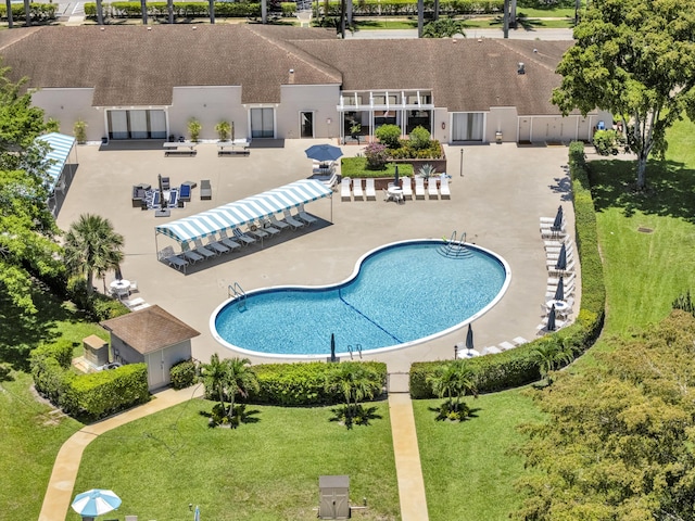 14623 Bonaire Blvd Unit 203, Delray Beach, FL 33446 - view of pool
