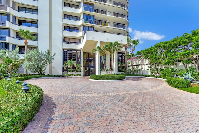 4000 N Ocean Dr Unit 204, Singer Island, FL 33404 - view of apartment building / complex