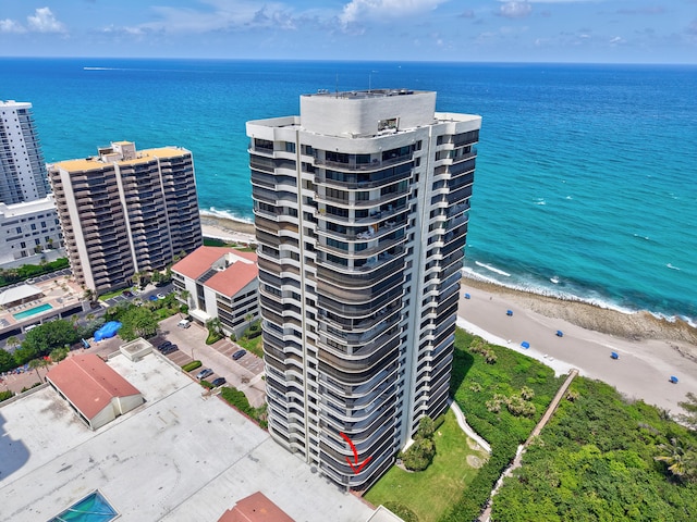 4000 N Ocean Dr Unit 204, Singer Island, FL 33404 - aerial view of a large body of water and apartment complex / building