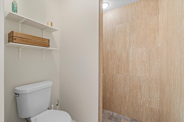 241 Meadows Dr Unit 241, Boynton Beach, FL 33436 - bathroom with tiled shower and toilet