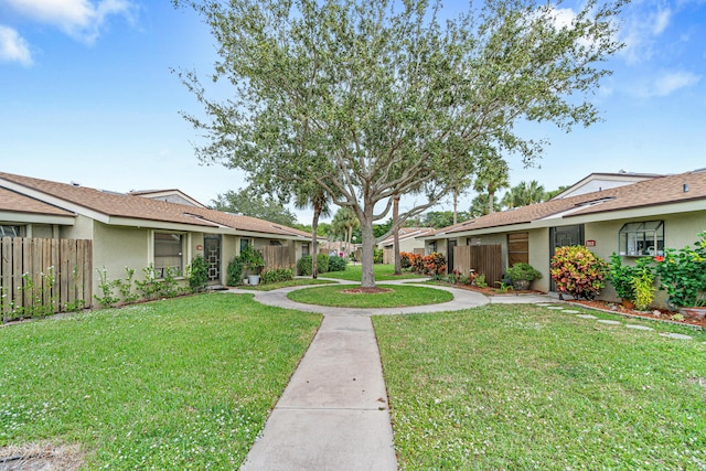 241 Meadows Dr Unit 241, Boynton Beach, FL 33436 - view of yard