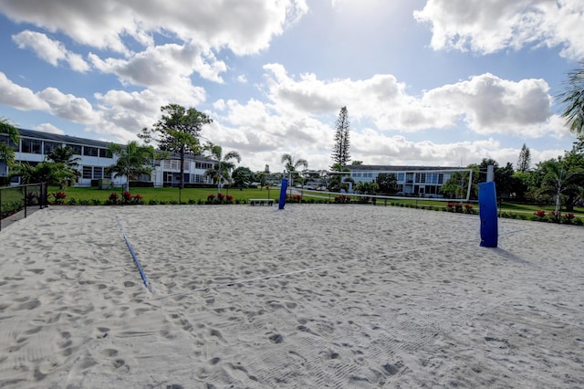 4110 Newport U Unit 4110, Deerfield Beach, FL 33442 - view of home's community with volleyball court