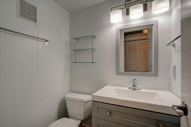 4110 Newport U Unit 4110, Deerfield Beach, FL 33442 - half bathroom featuring vanity and toilet
