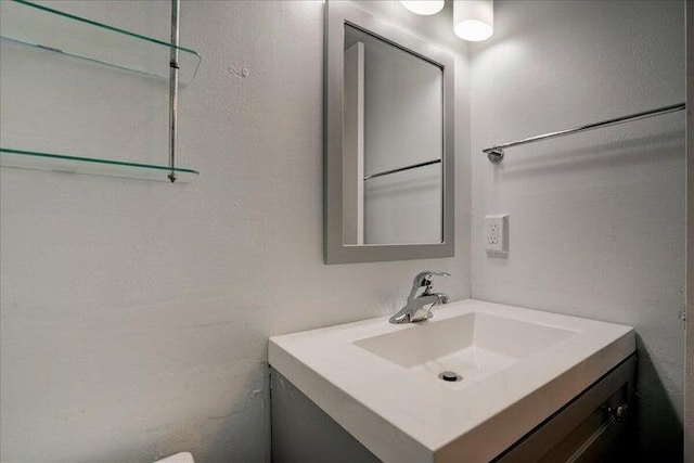 4110 Newport U Unit 4110, Deerfield Beach, FL 33442 - bathroom featuring vanity