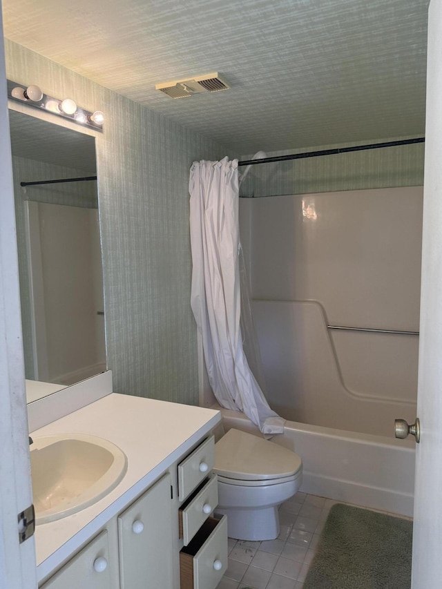21950 Soundview Ter Unit 107, Boca Raton, FL 33433 - full bath featuring tile patterned flooring, shower / bathtub combination with curtain, and vanity