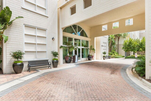 350 N Federal Hwy Unit 609, Boynton Beach, FL 33435 - view of exterior entry with driveway
